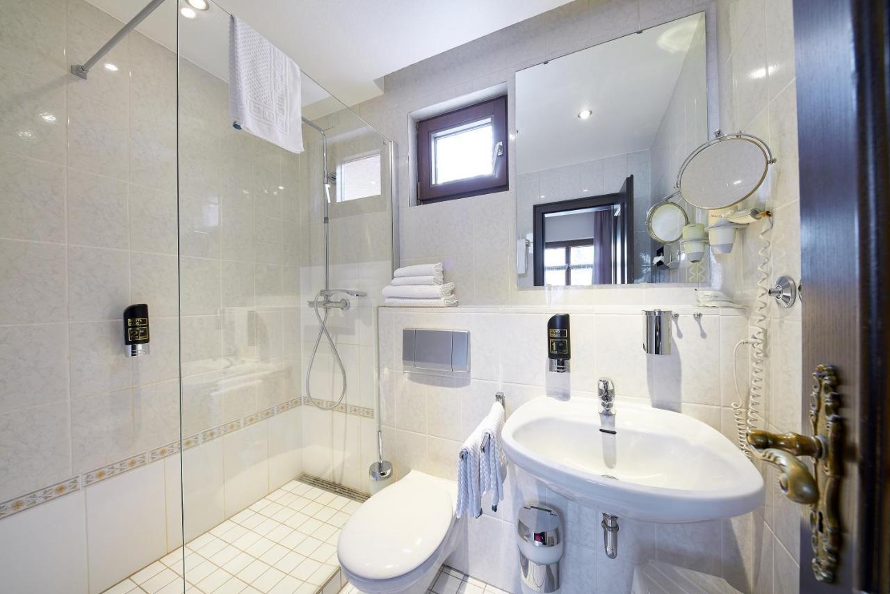 Hotel Zur Post Bernkastel-Kues Ngoại thất bức ảnh
