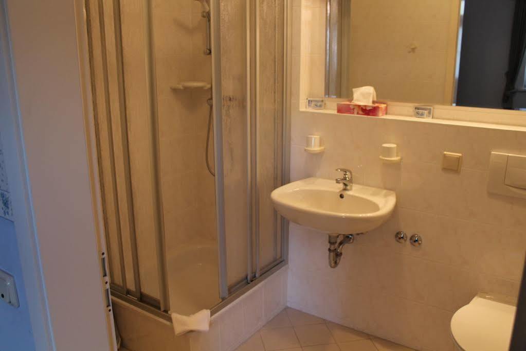 Hotel Zur Post Bernkastel-Kues Ngoại thất bức ảnh