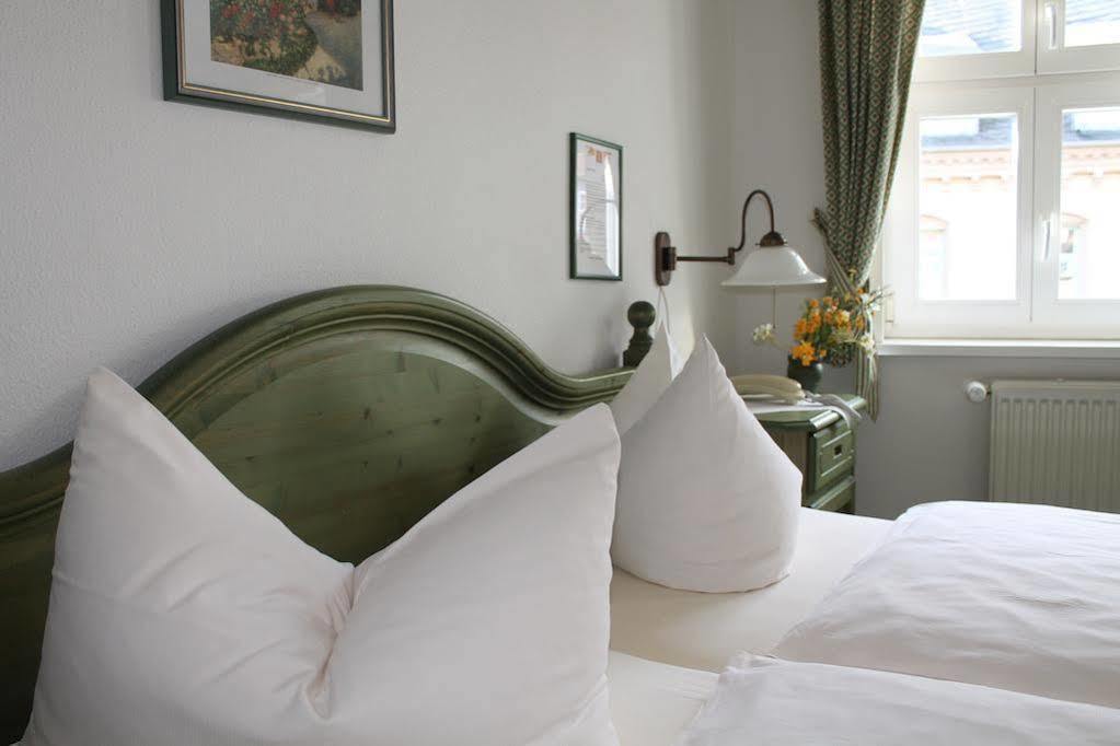 Hotel Zur Post Bernkastel-Kues Ngoại thất bức ảnh